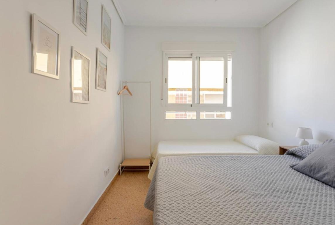 Apartamento Espacioso En La Playa de Gandía Exterior foto